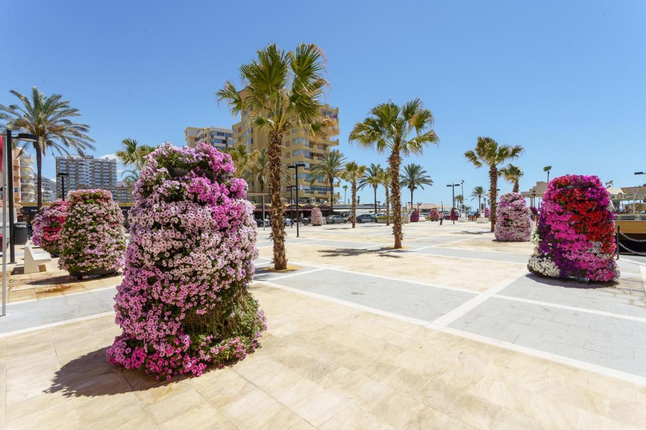 Hostal Costabella Powered By Faro Homes Fuengirola Eksteriør billede