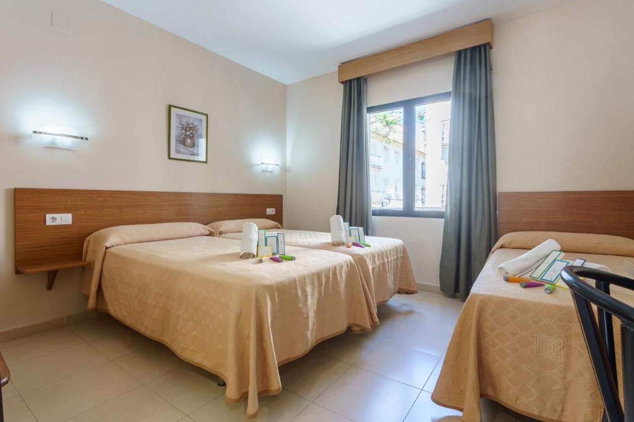 Hostal Costabella Powered By Faro Homes Fuengirola Eksteriør billede