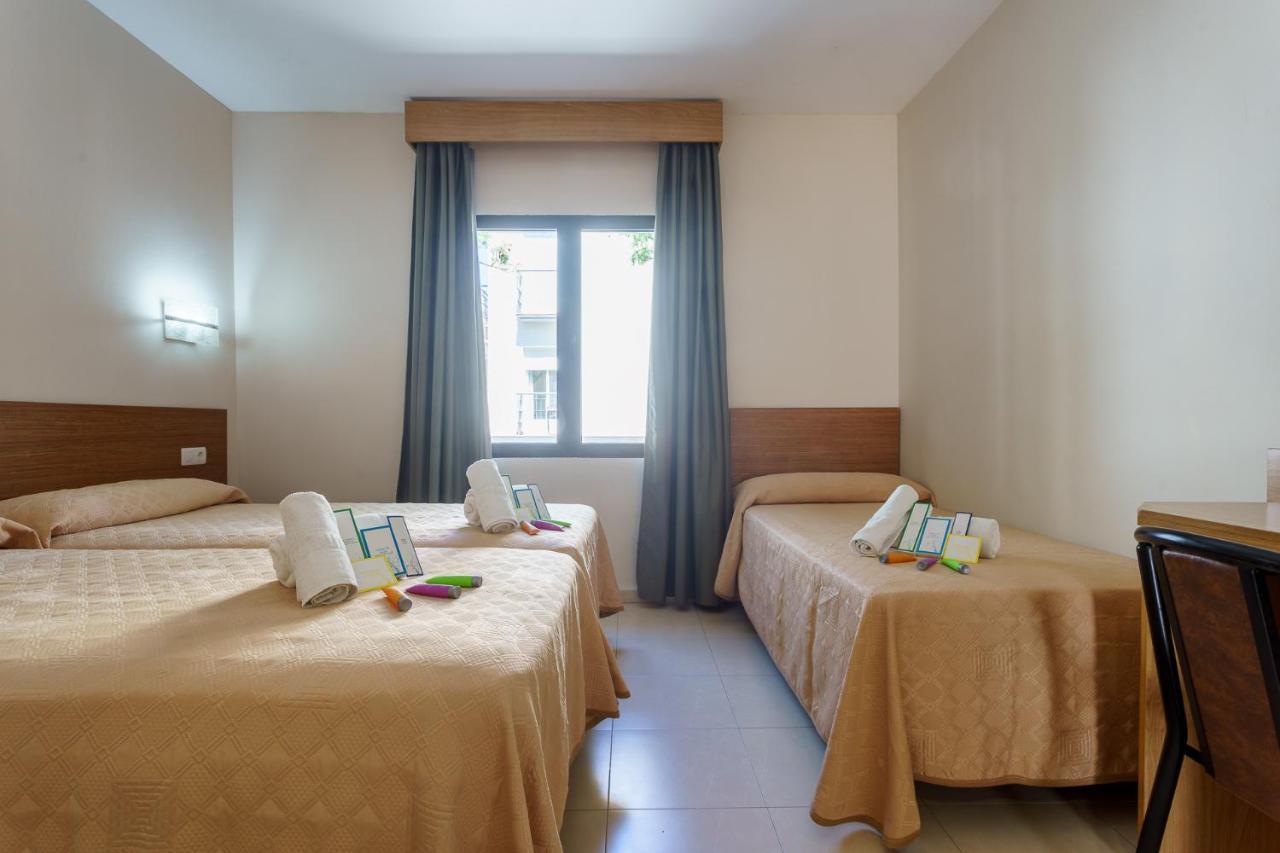 Hostal Costabella Powered By Faro Homes Fuengirola Eksteriør billede