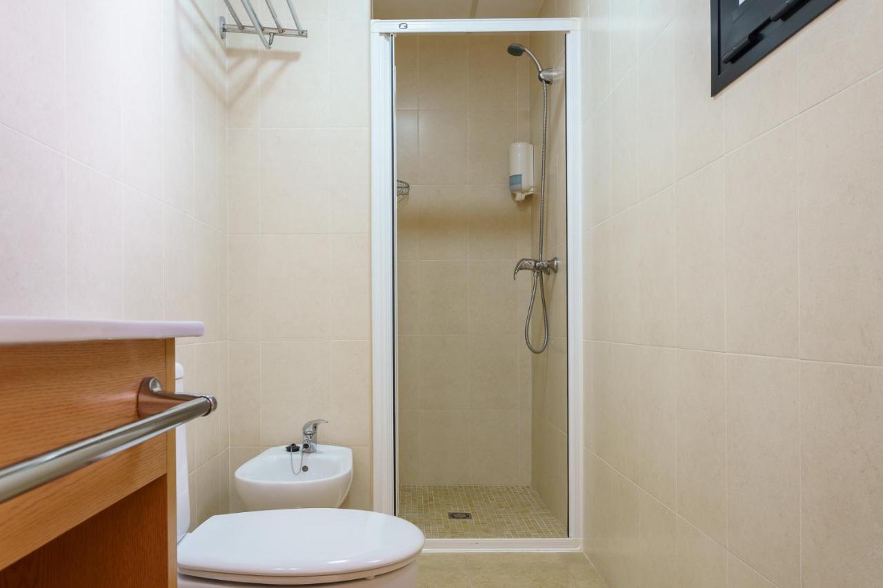 Hostal Costabella Powered By Faro Homes Fuengirola Værelse billede