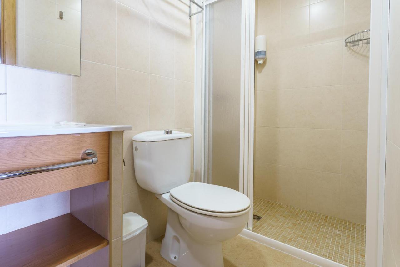 Hostal Costabella Powered By Faro Homes Fuengirola Værelse billede