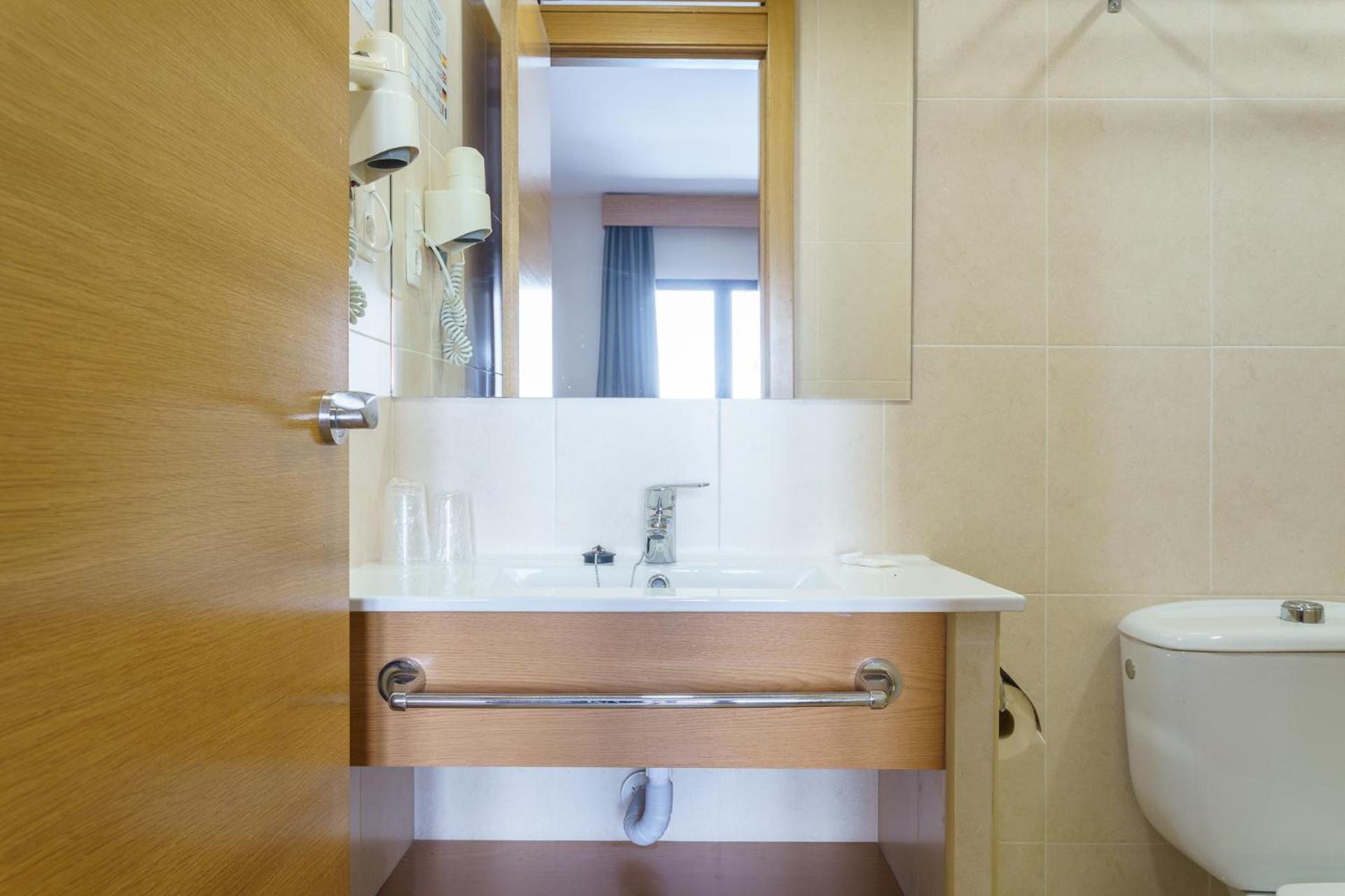 Hostal Costabella Powered By Faro Homes Fuengirola Værelse billede